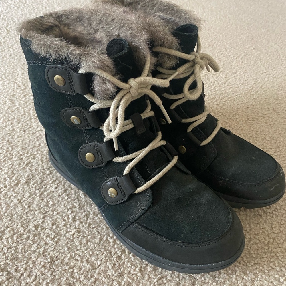 Sorel Black Faux Fur Trim Women's Winter Boots